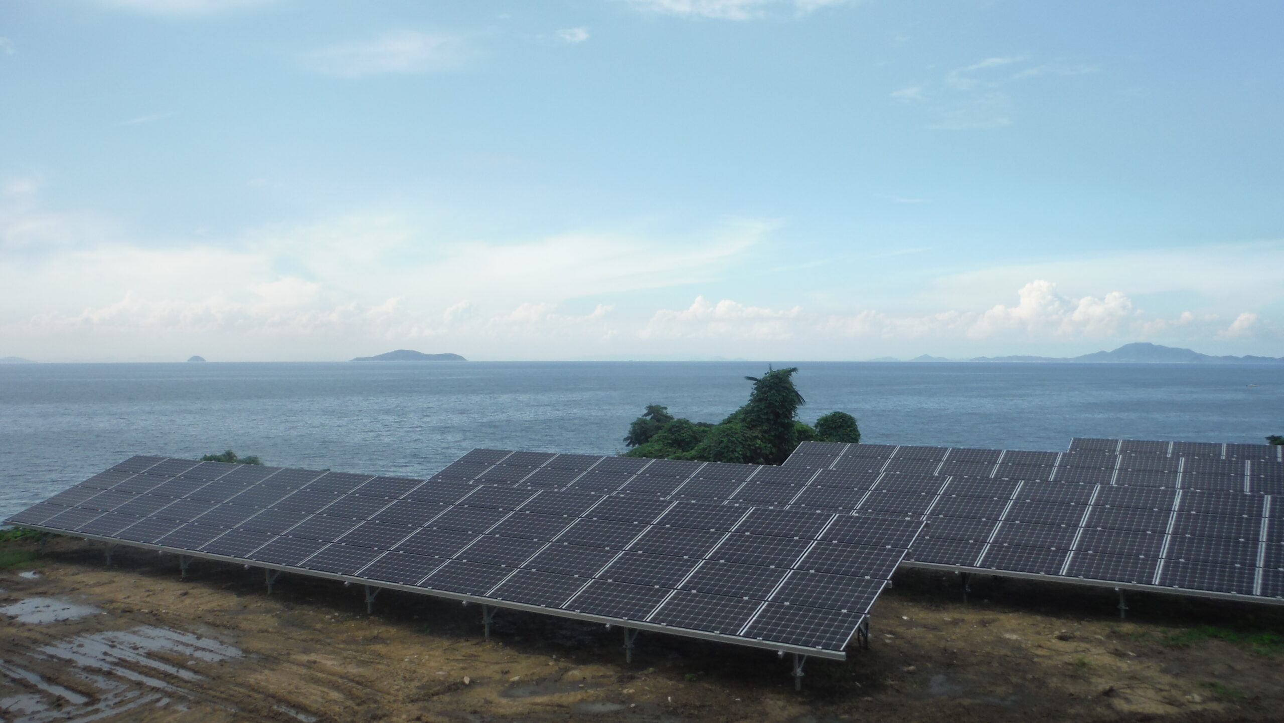 Y様　陸上設置　Qセルズ　89.28kw