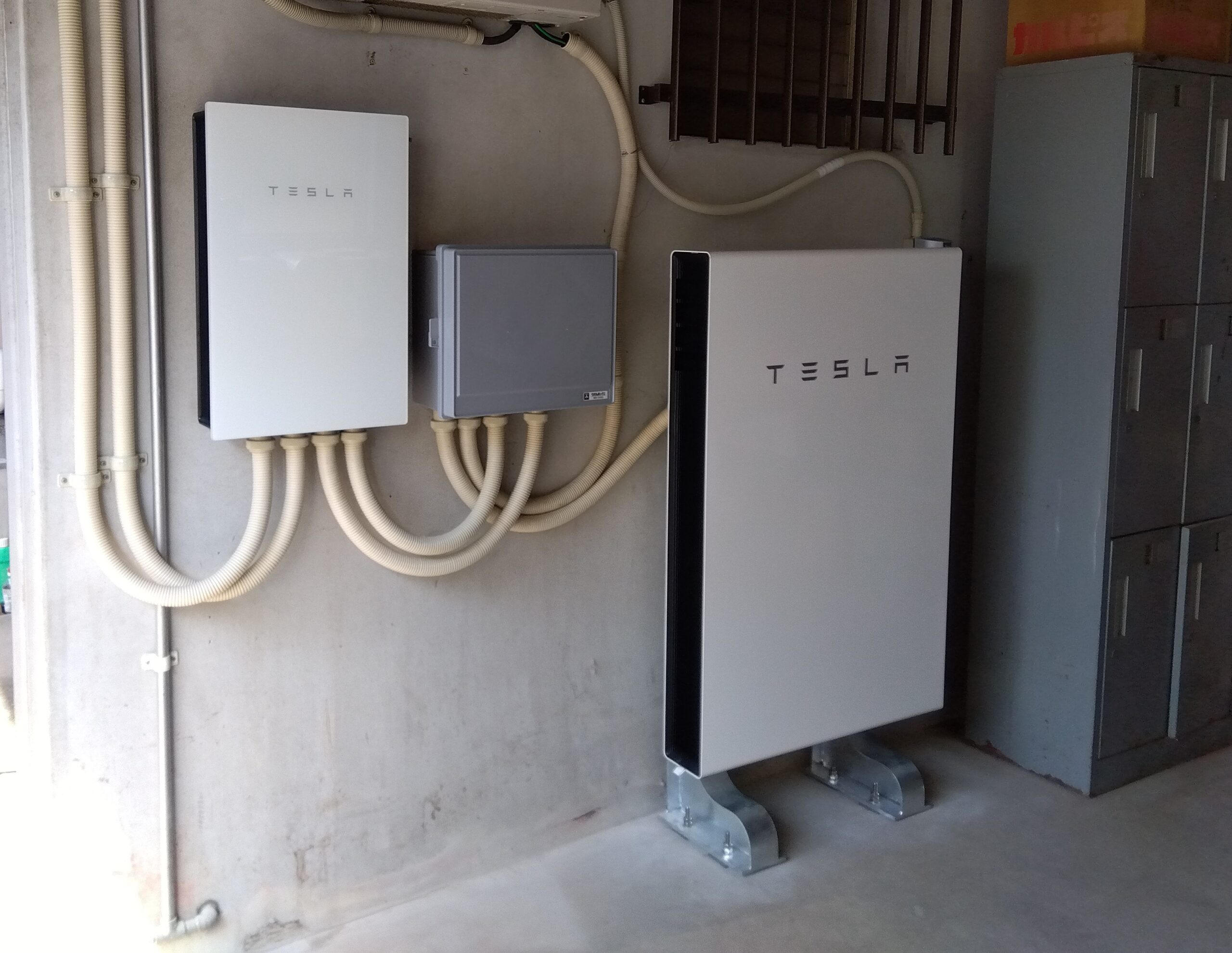 Y様　テスラ蓄電池Powerwall　13.5 kWh