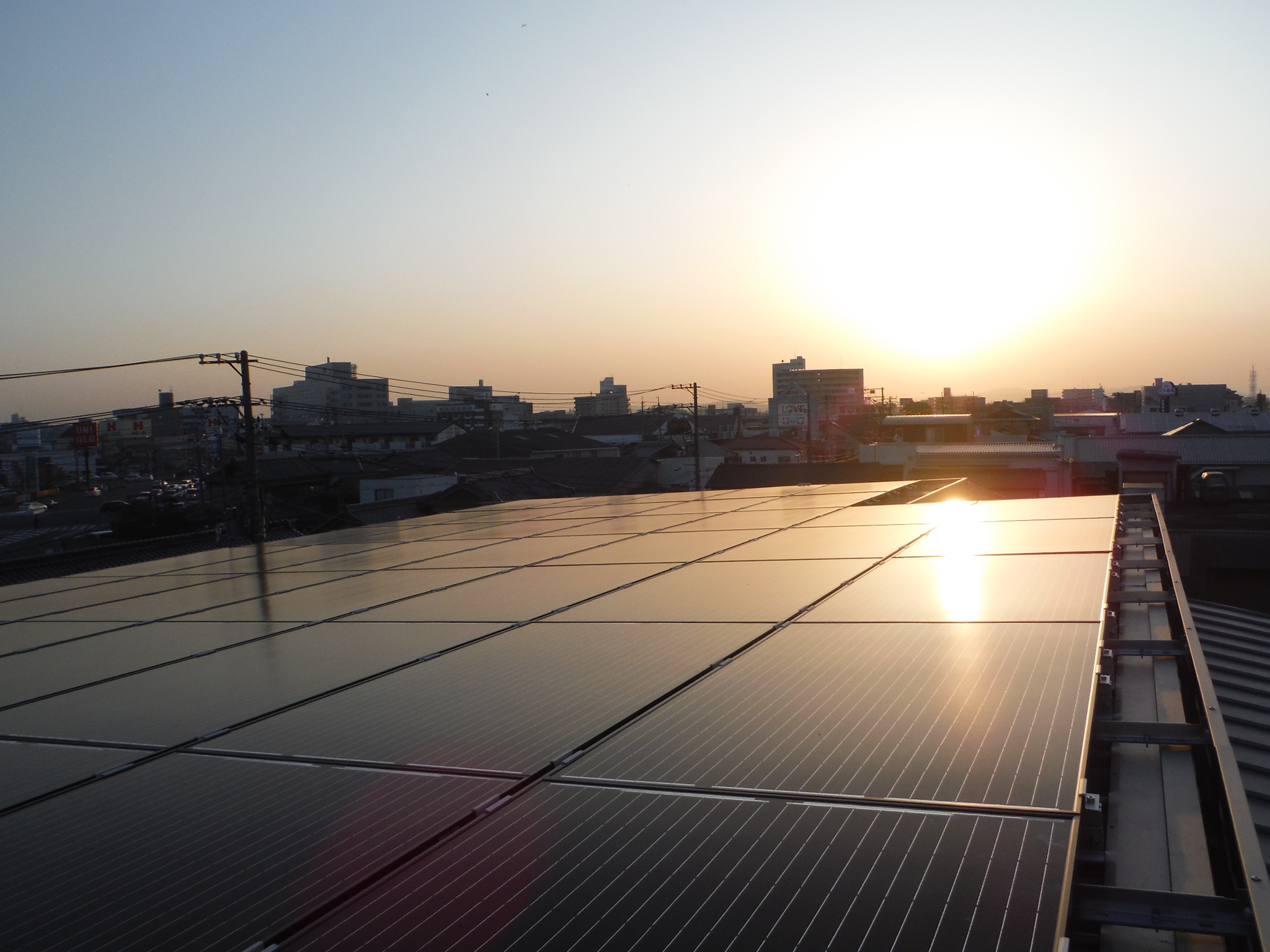 Y様　屋根設置　Qセルズ　17.11kw