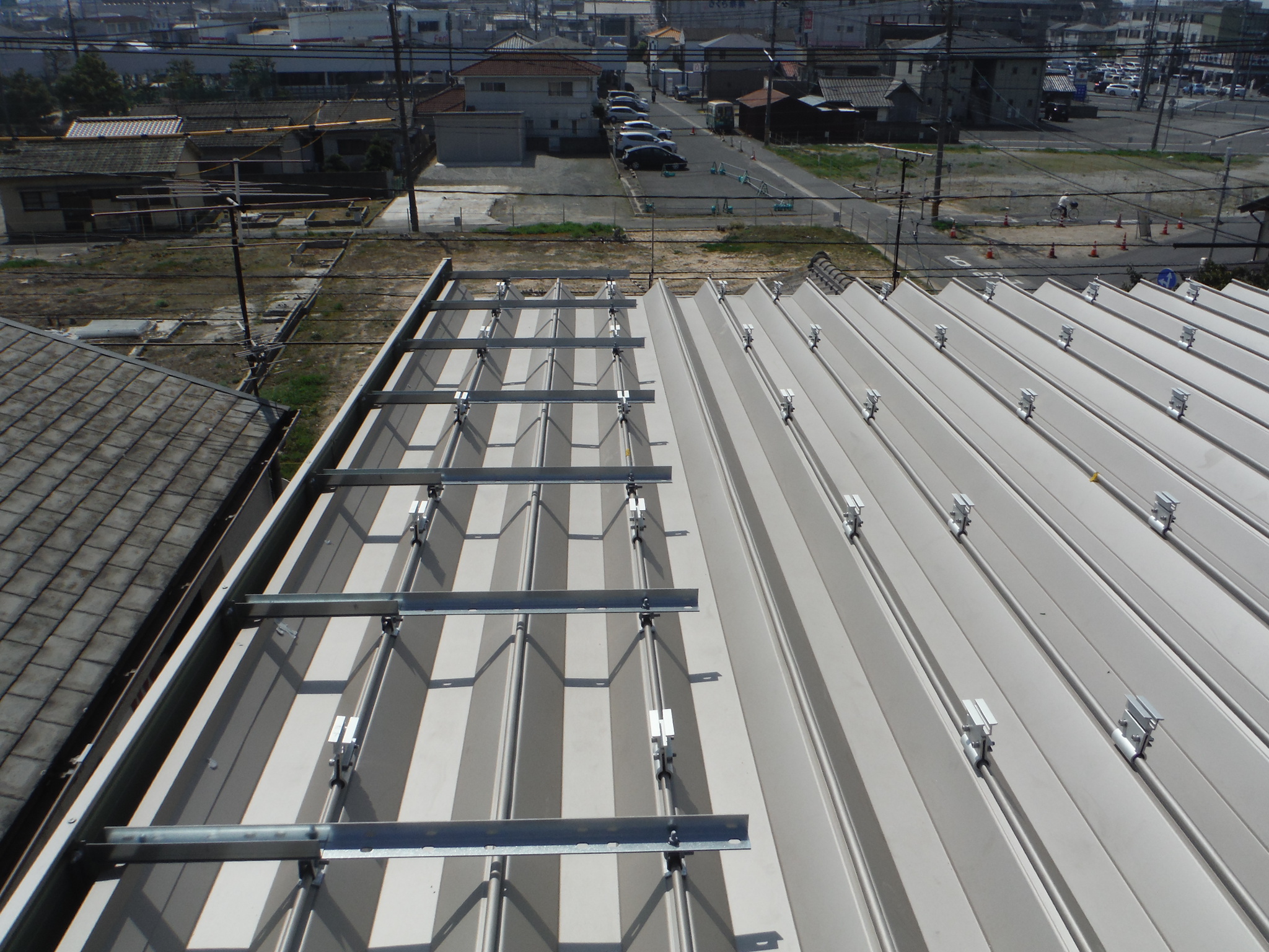 Y様　屋根設置　Qセルズ　17.11kw