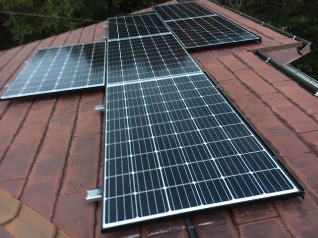 K様　屋根設置　Qセルズ　5.185kw