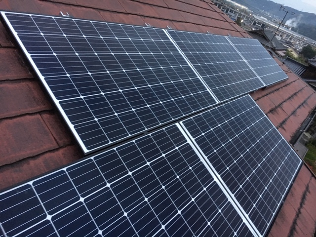 K様　屋根設置　Qセルズ　5.185kw