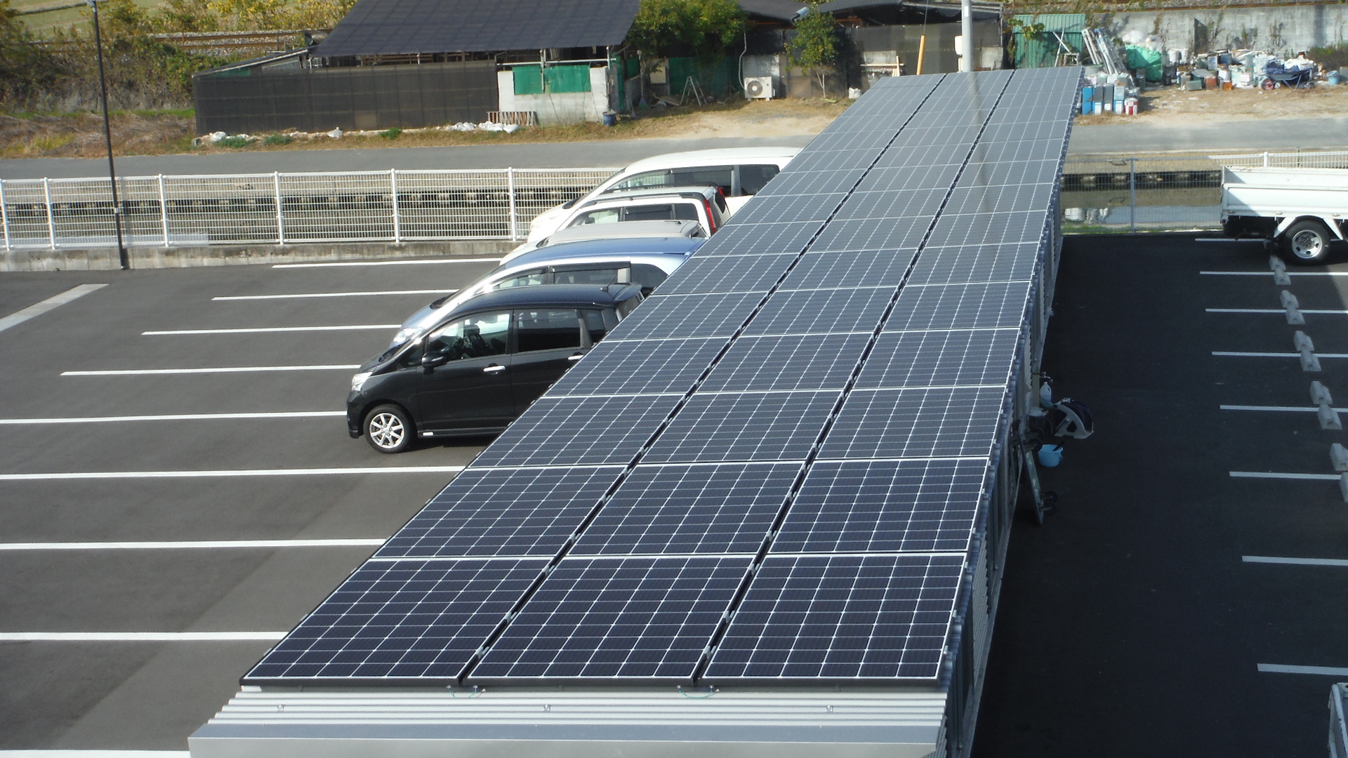 H様　屋根設置　Qｾﾙｽﾞ　59.36kw