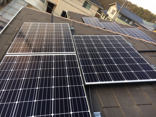 F様　屋根設置　Qセルズ　6.0kw