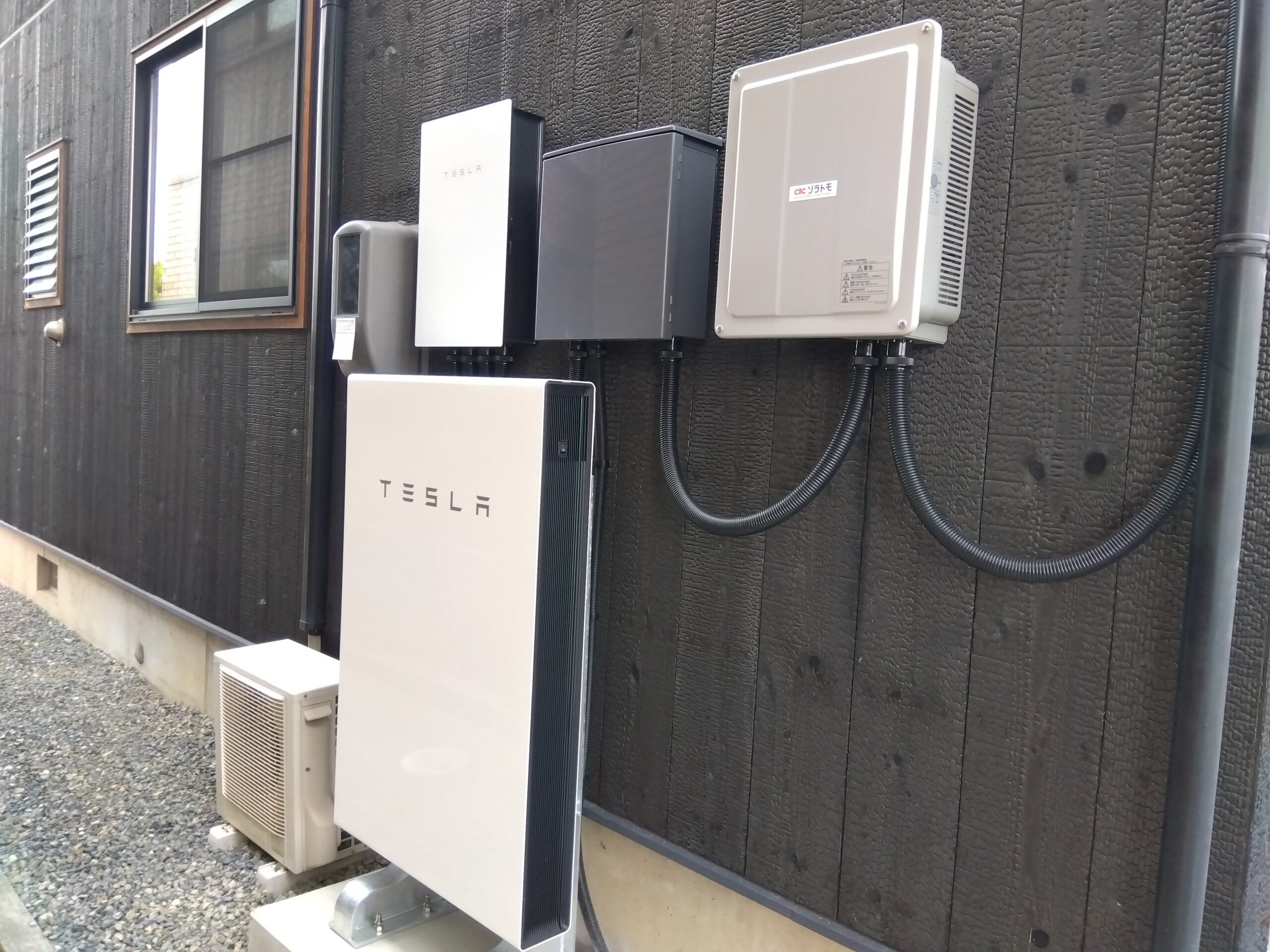 O様　テスラ蓄電池Powerwall　13.5 kWh