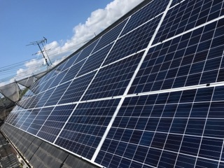 M様　アパート屋根設置　Qセルズ　25.44kw