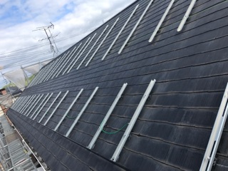M様　アパート屋根設置　Qセルズ　25.44kw
