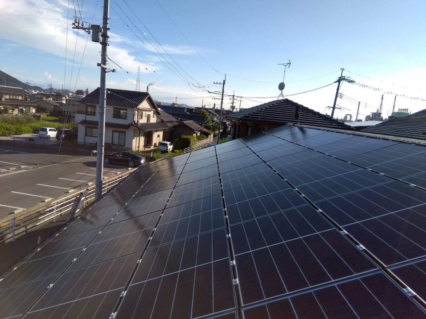 M様　屋根設置　Qセルズ　7.04kw