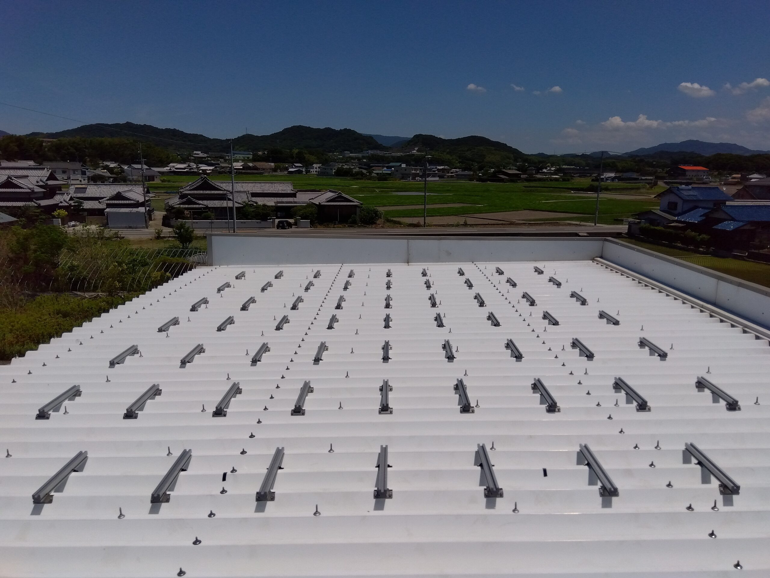 N様　屋根設置　リープトン5.74kw・ジンコ 5.58kw