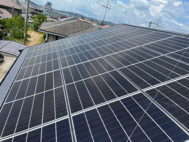 S様　屋根設置　Qセルズ6.745kw