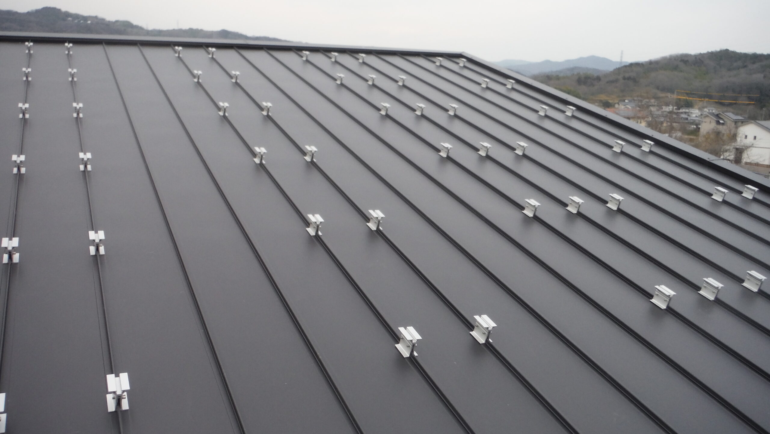 Y様　屋根・倉庫屋根設置　京セラ28.161kw