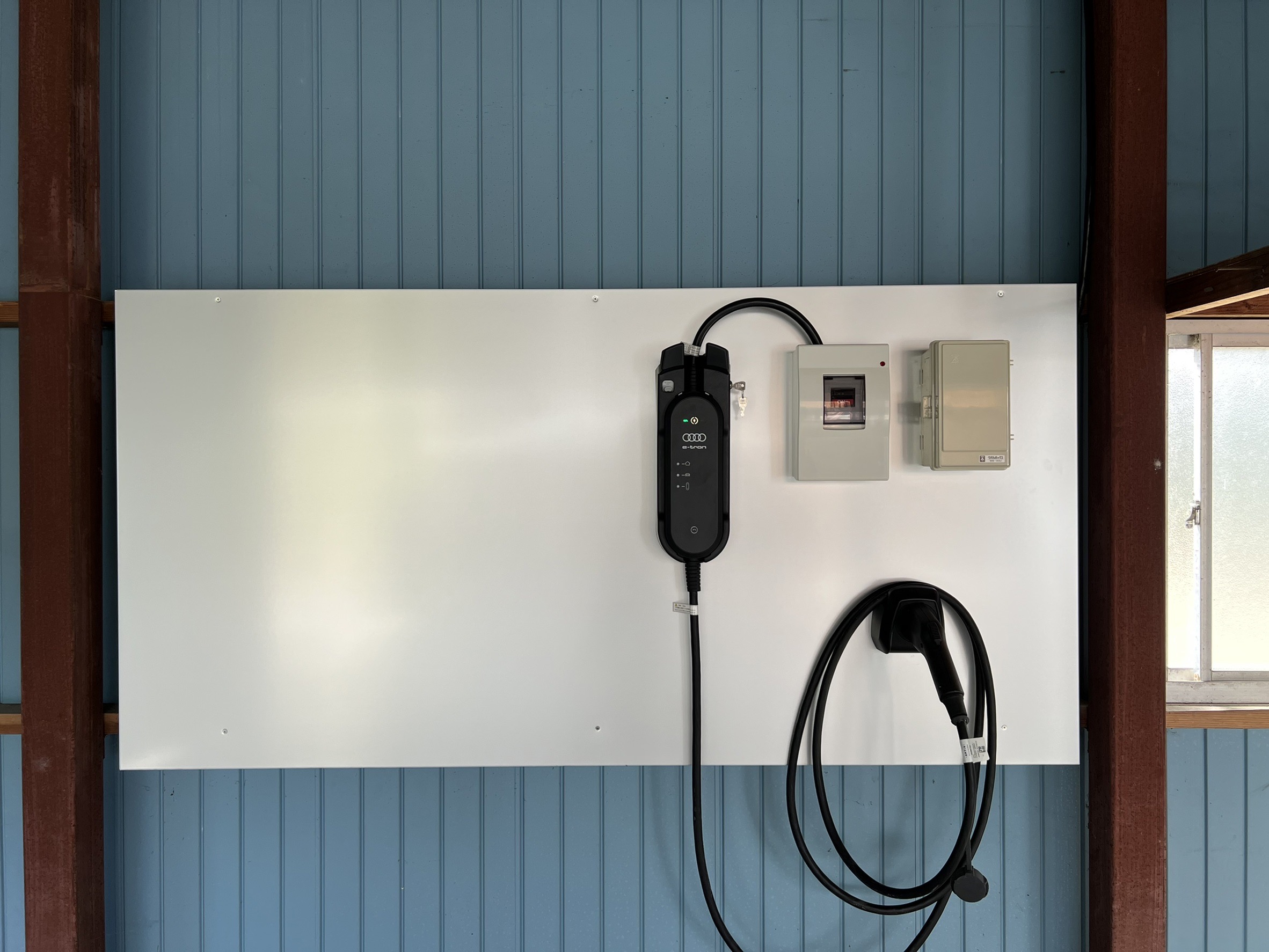 H様　電気自動車充電器設置