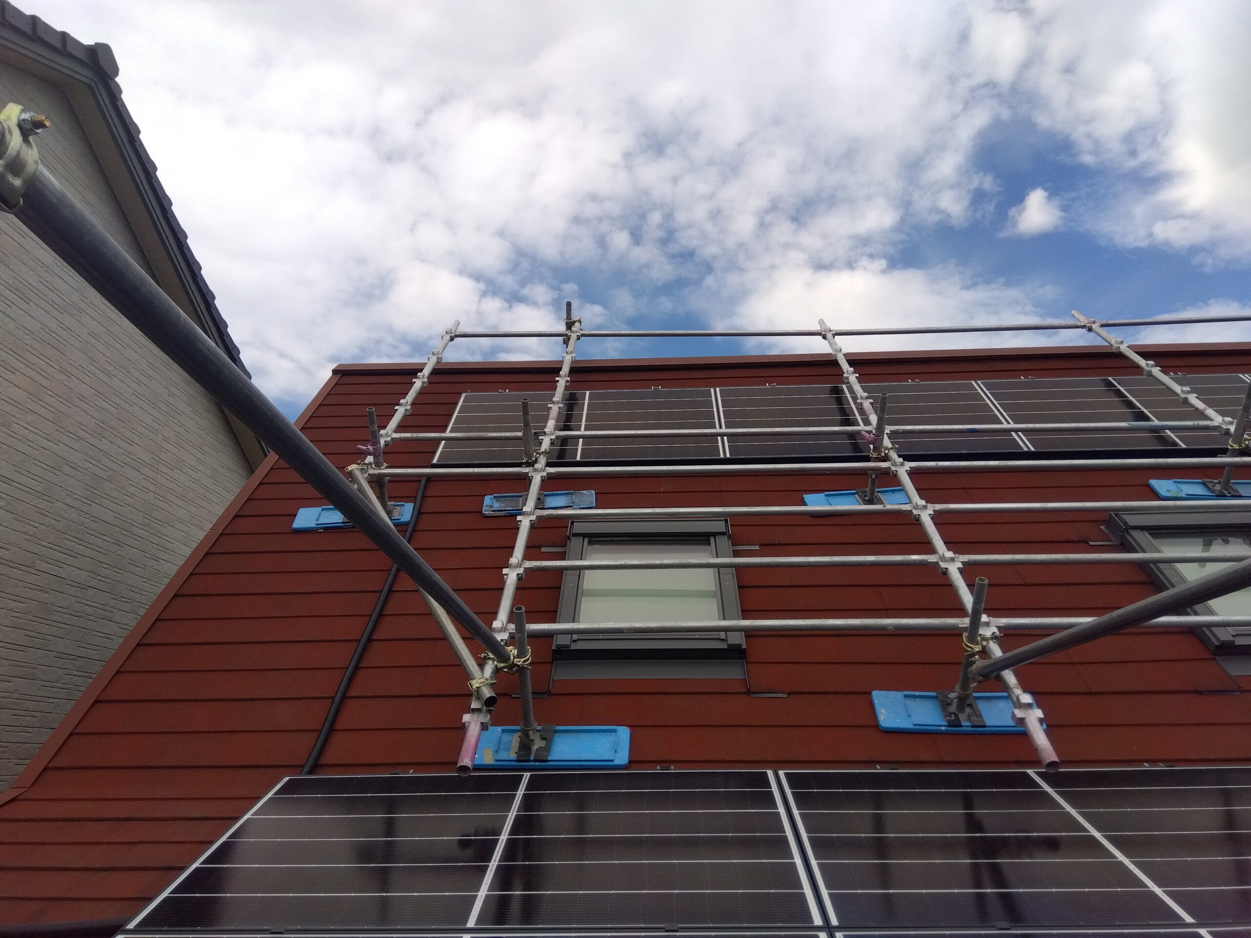 K様　屋根設置　Qセルズ 4.26kw