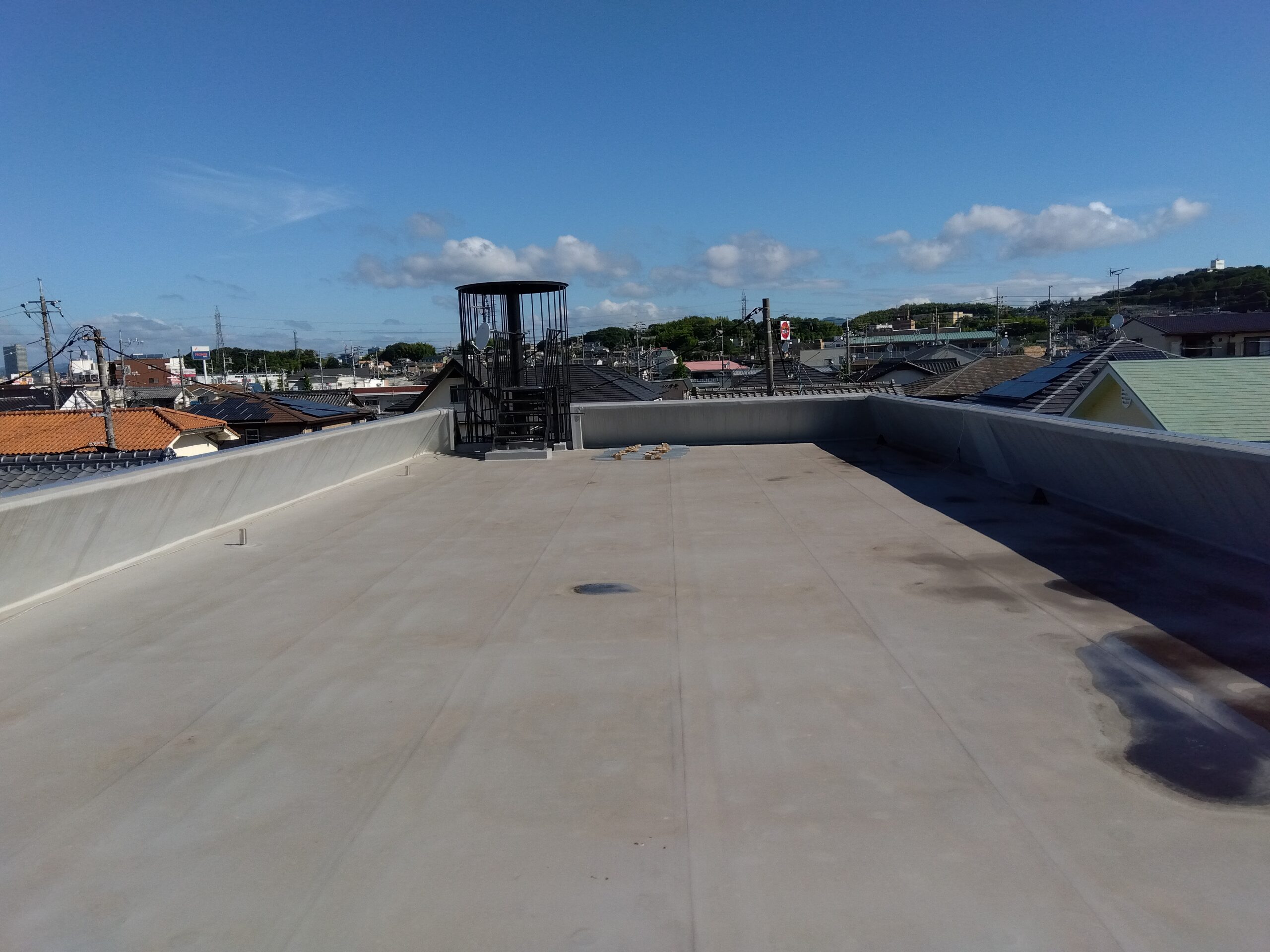 O様　陸屋根設置　長州産業　7.20kw