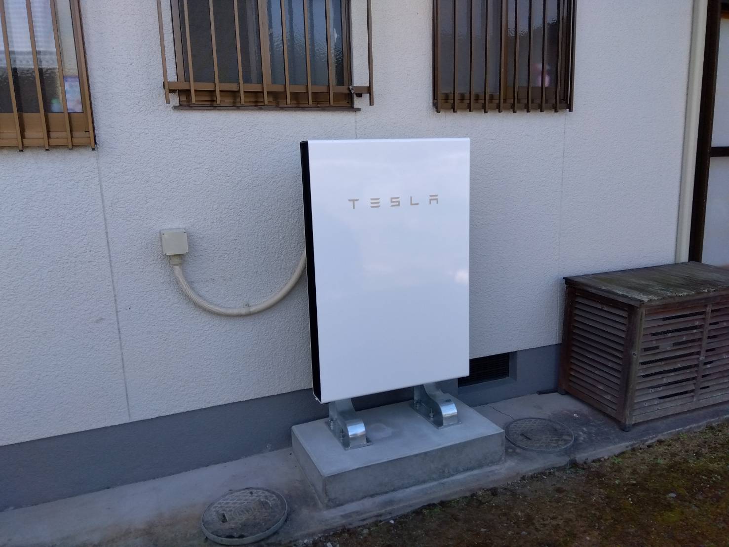 O様　テスラ蓄電池Powerwall　13.5 kWh