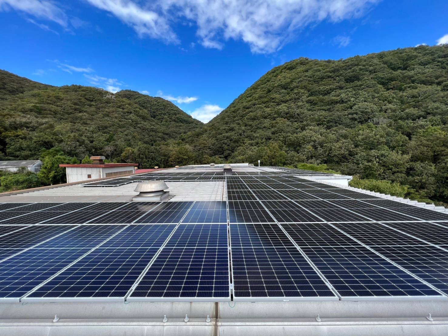 Ｍ様　工場屋根設置　長州産業　72.00kw
