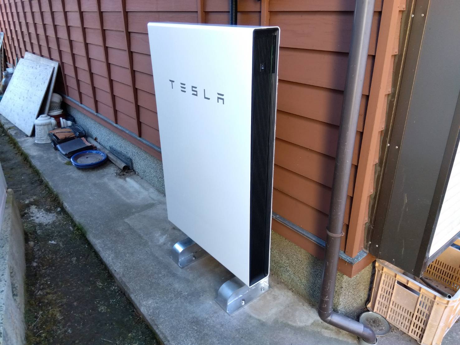 A様　テスラ蓄電池Powerwall　13.5 kWh