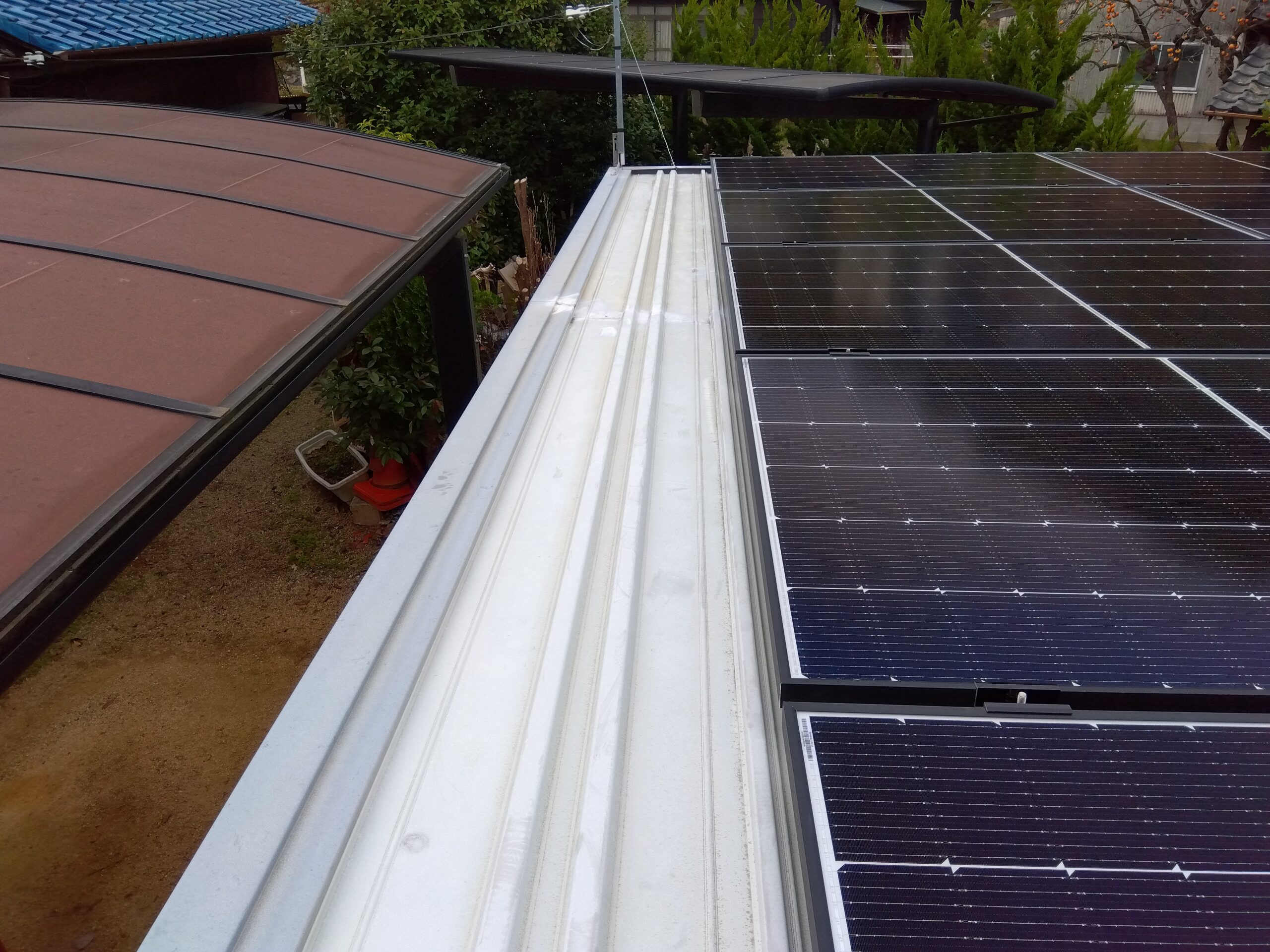 K様　倉庫屋根設置　Qセルズ　6.0kw