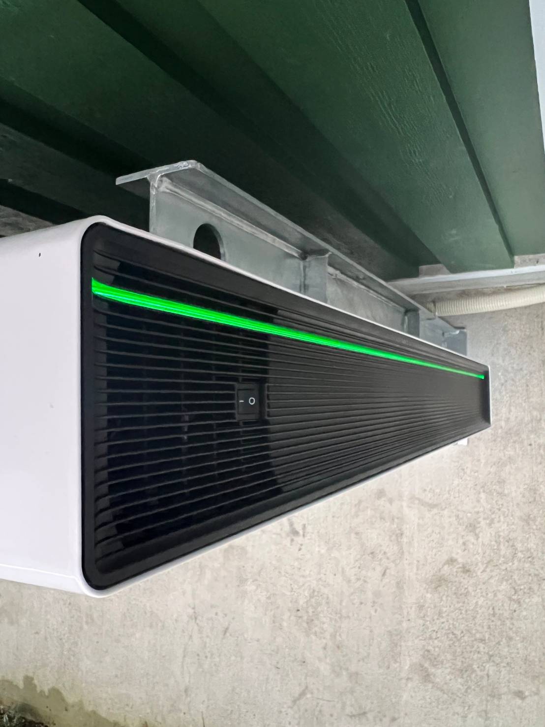 T様　テスラ蓄電池Powerwall　13.5 kWh