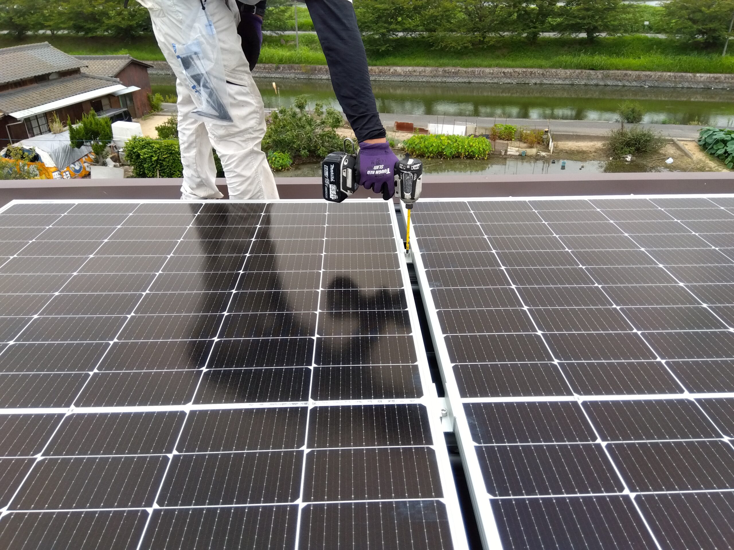 M様　屋根設置　リープトン　17.1kw