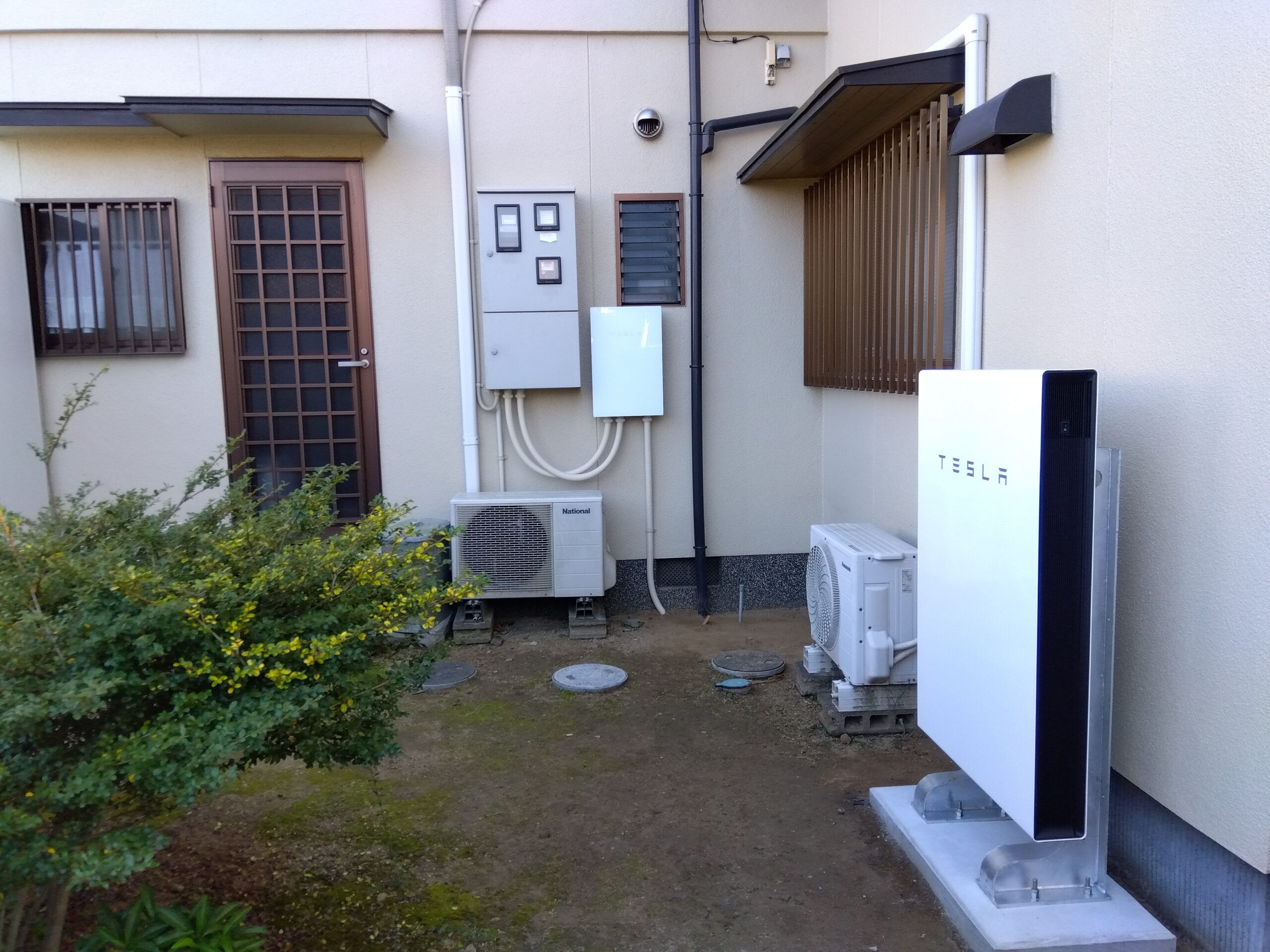 H様　テスラ蓄電池Powerwall　13.5 kWh