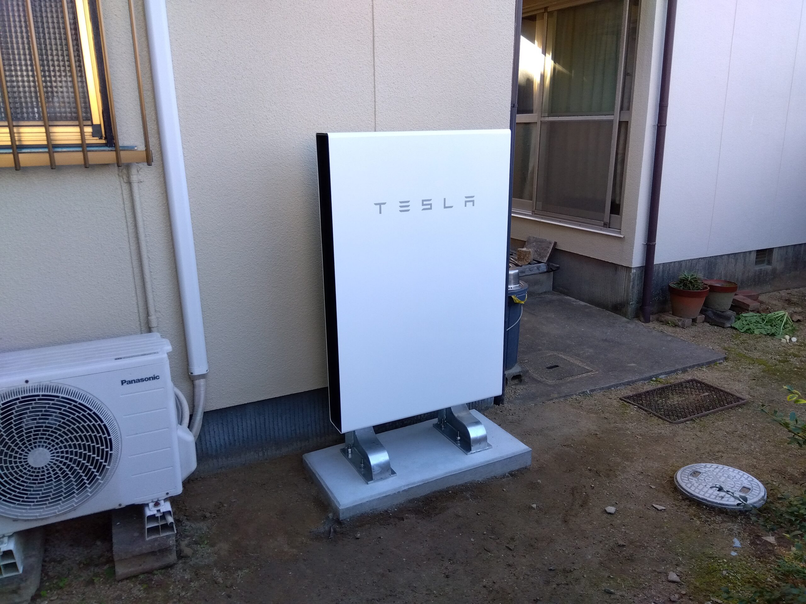 H様　テスラ蓄電池Powerwall　13.5 kWh