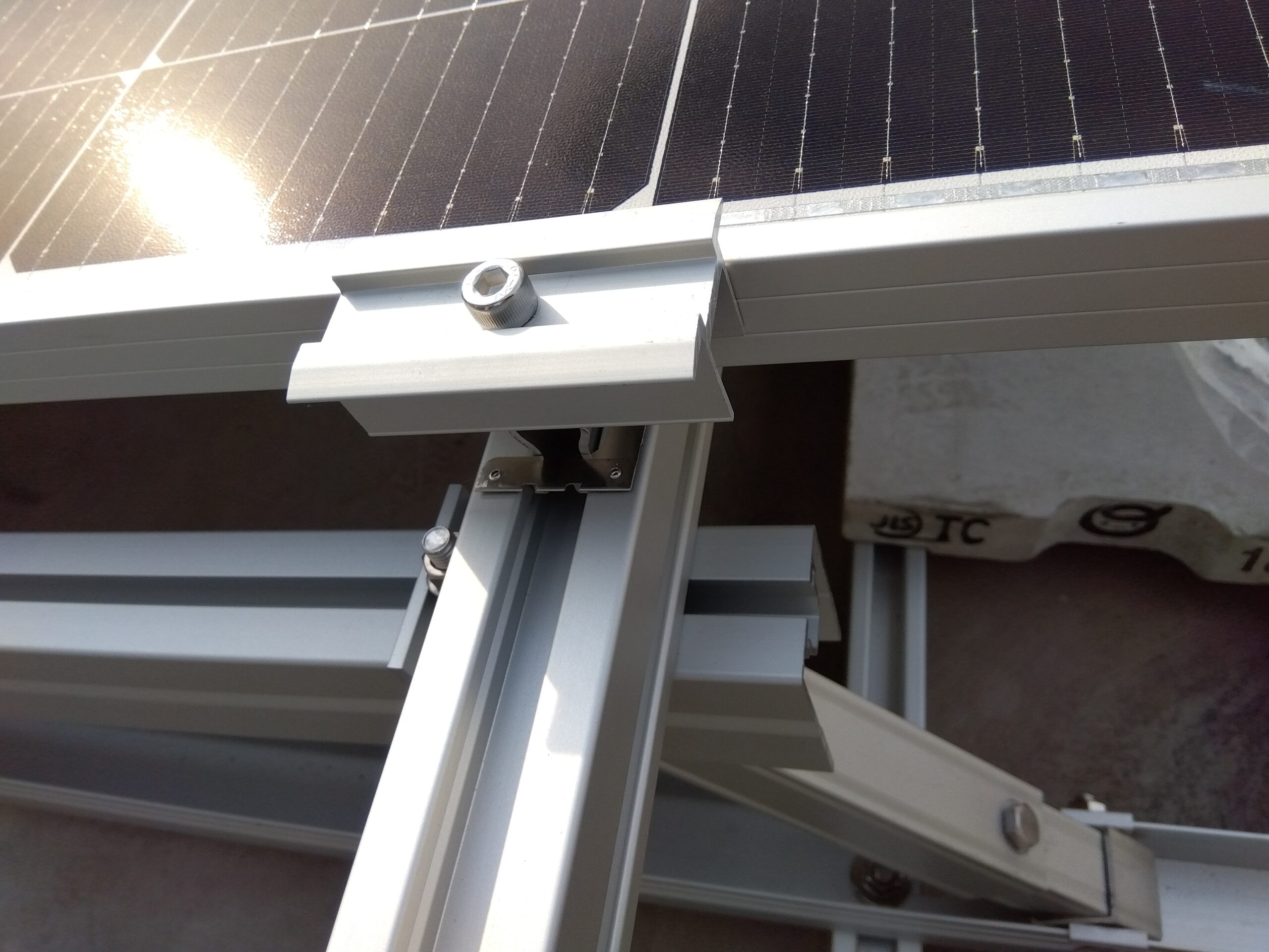 Y様　屋根設置　リープトン　18.0kw