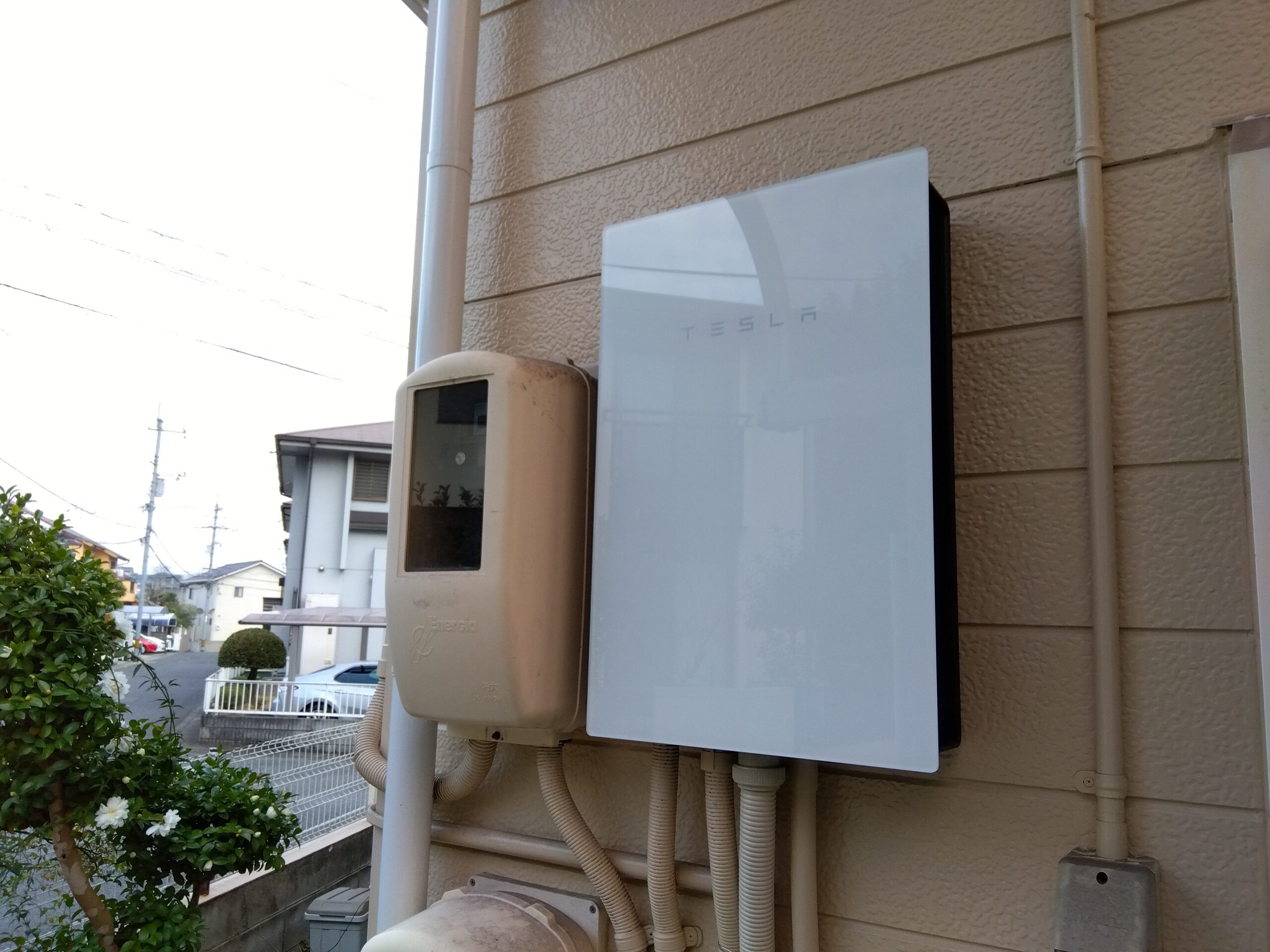 I様　テスラ蓄電池Powerwall　13.5 kWh