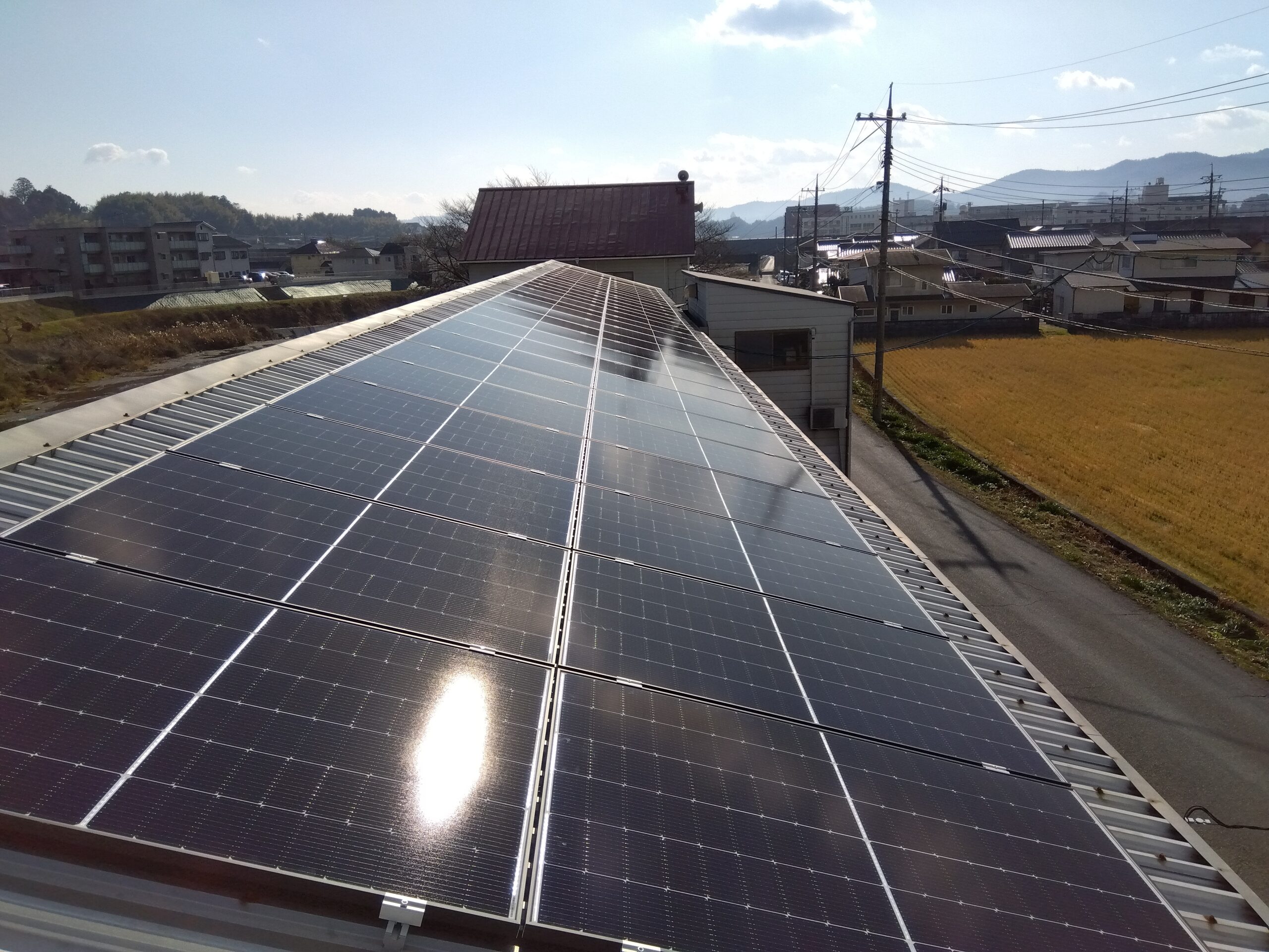 O様　屋根設置　Qセルズ　23.31kw