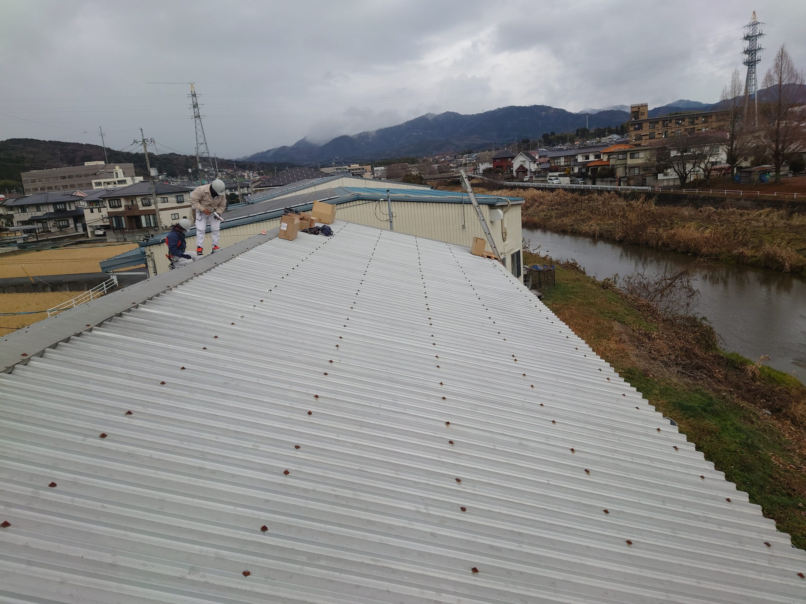O様　屋根設置　Qセルズ　23.31kw