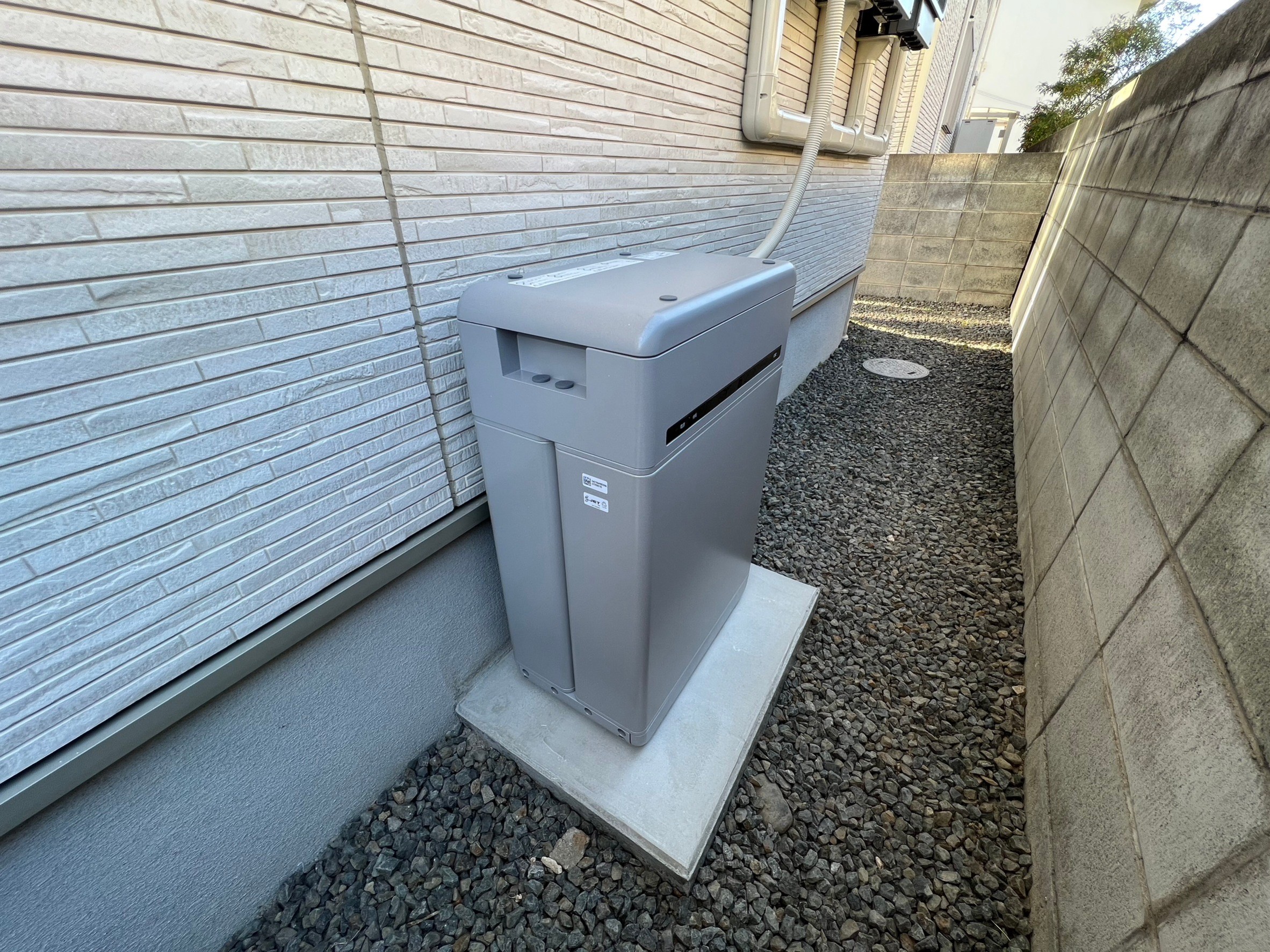 F様　長州産業蓄電池　スマートPVマルチ　9.8kWh