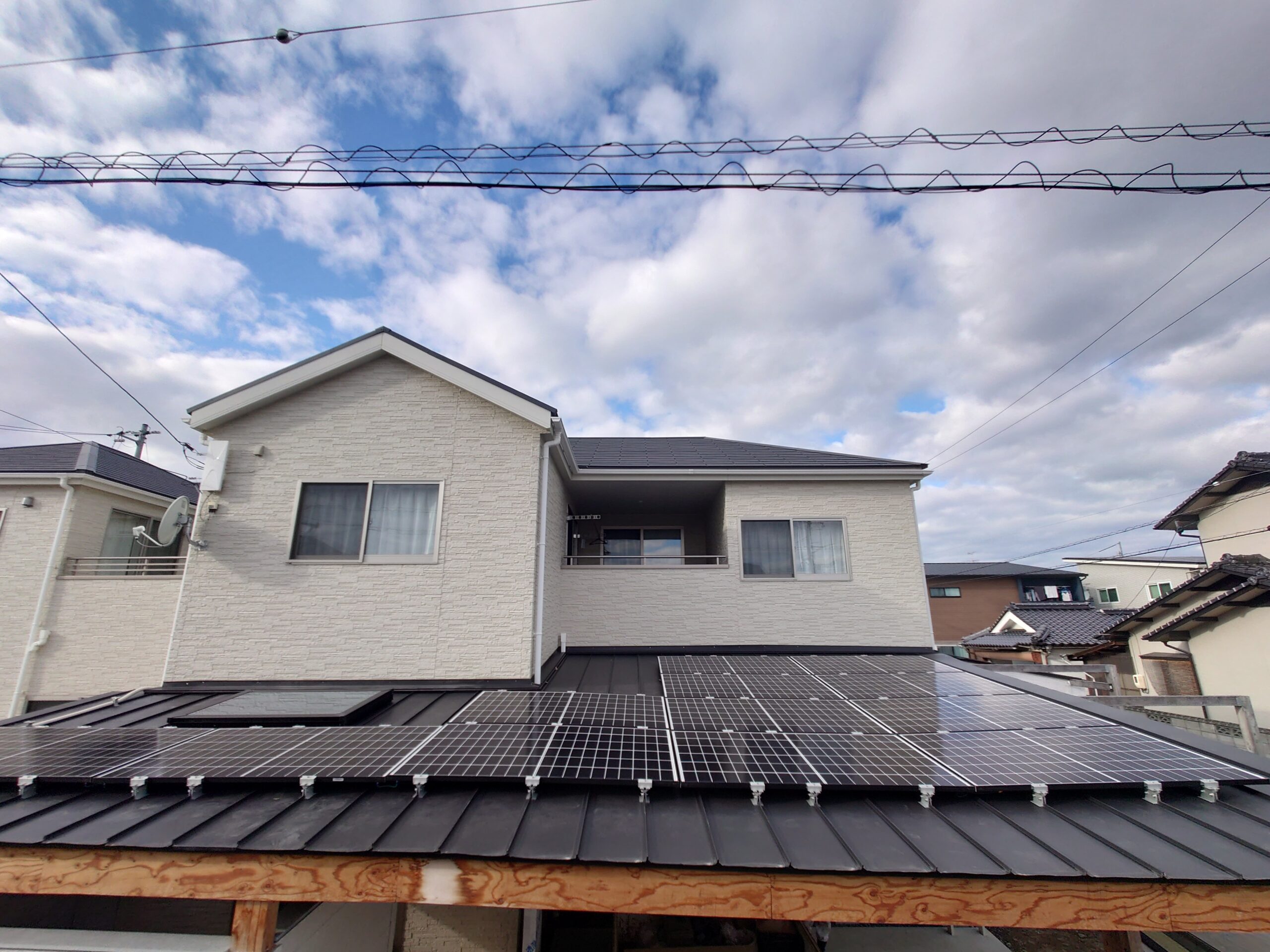 K様　屋根設置　Qセルズ　4.32ｋｗ