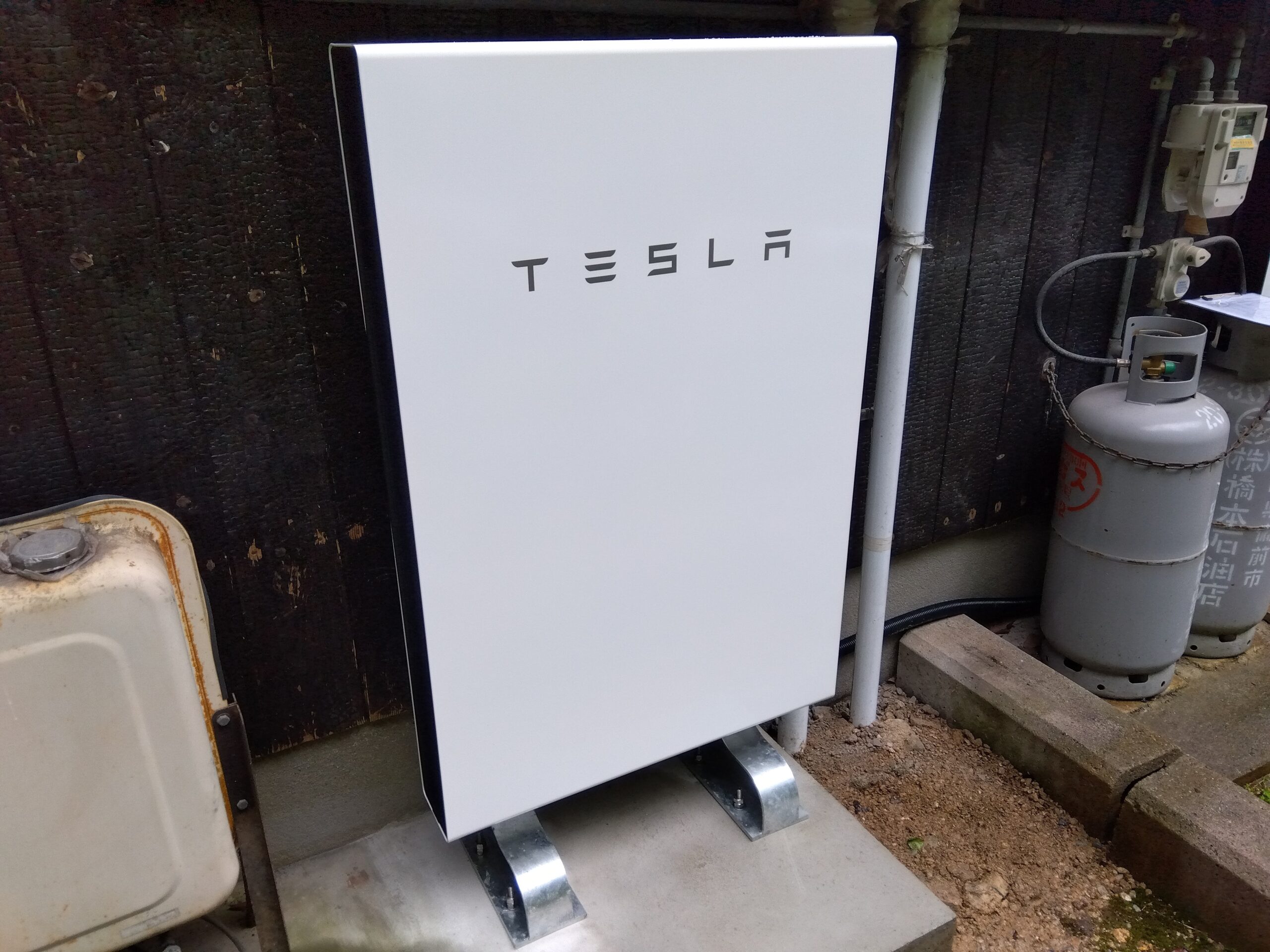 N様　テスラ蓄電池Powerwall　13.5kWh
