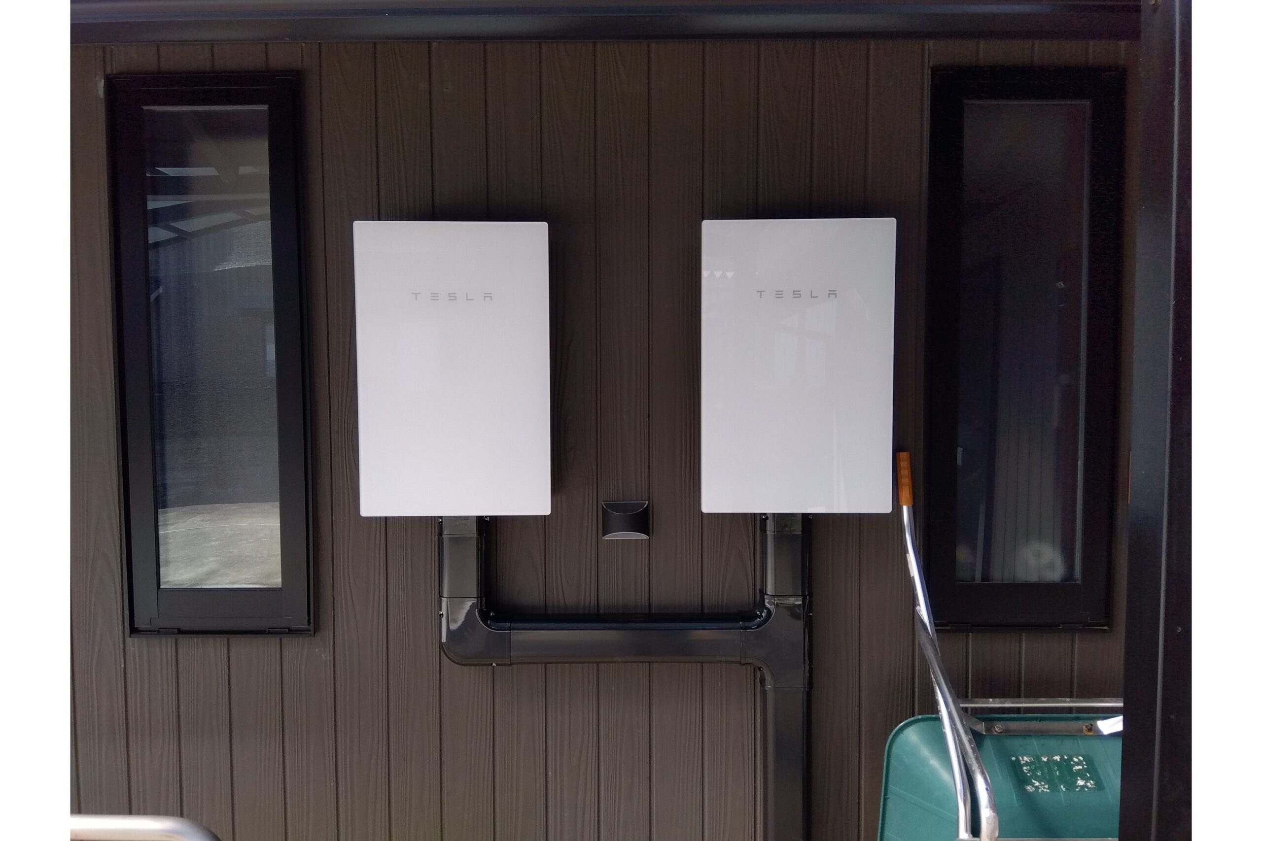 A様　テスラ蓄電池Powerwall　13.5kWh