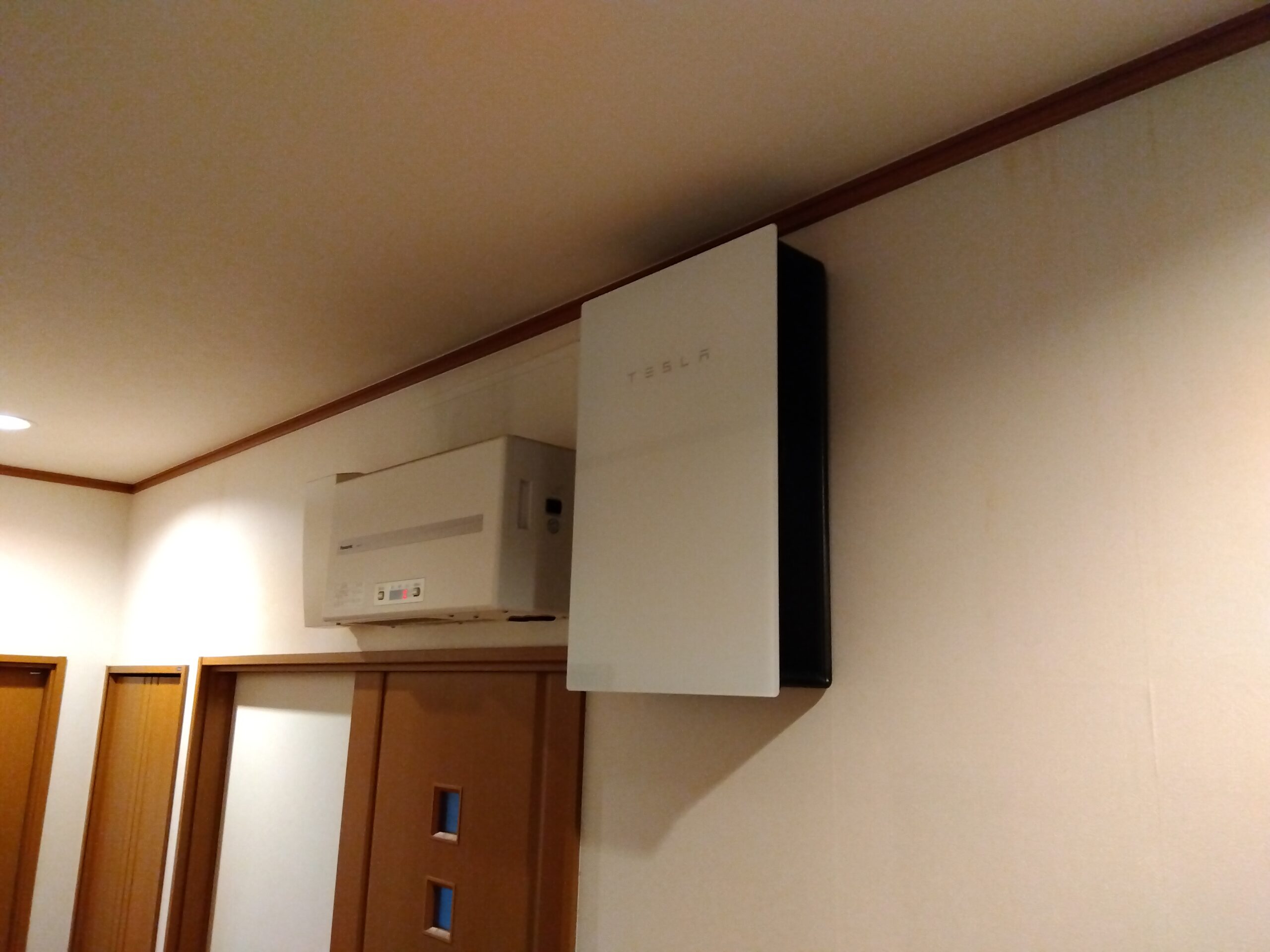 岡山市　テスラ蓄電池　Powerwall　13.5KWh