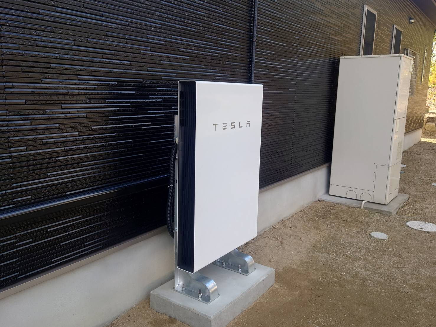 浅口郡　テスラ蓄電池Powerwall　13.5KWh