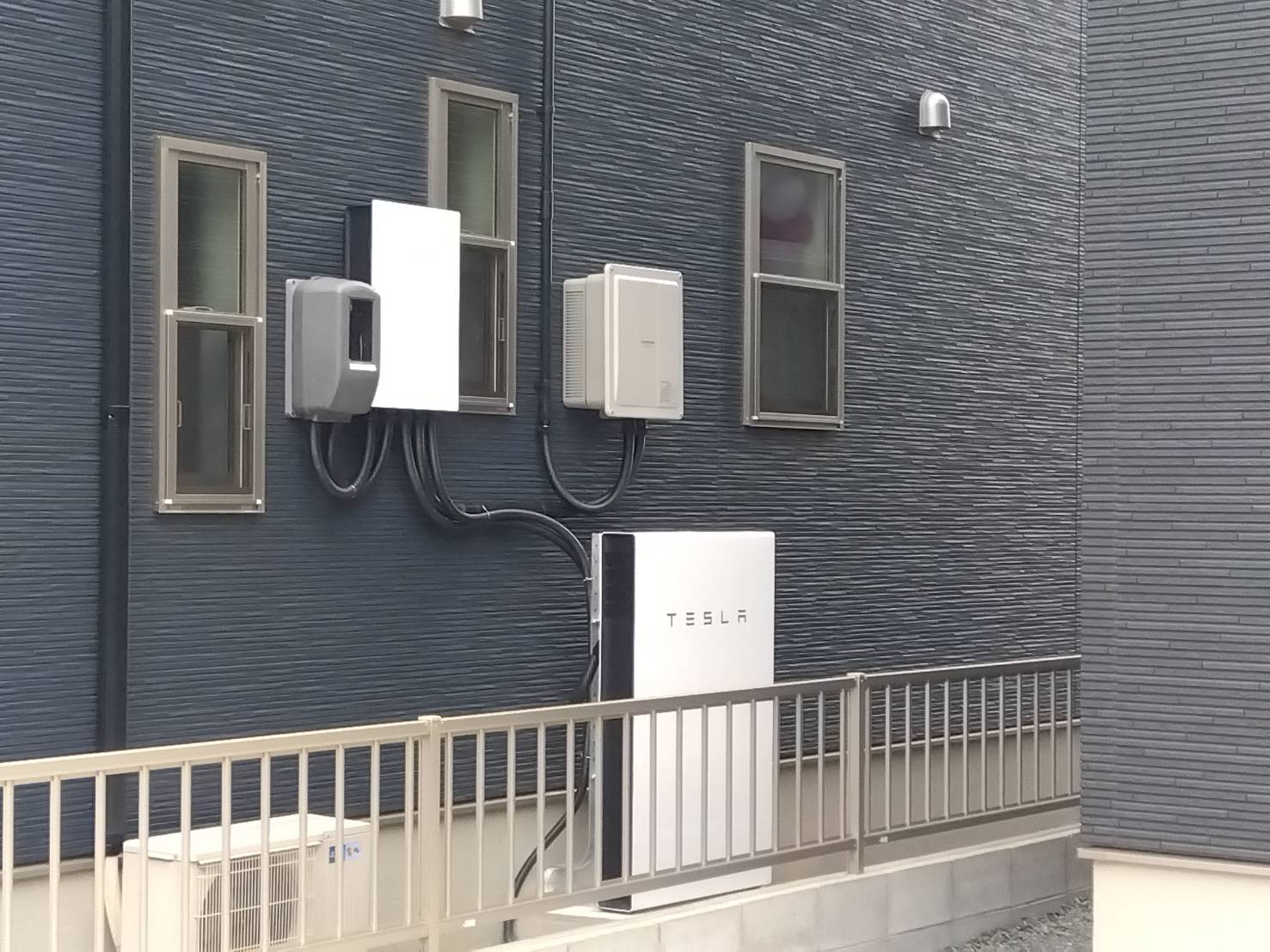 倉敷市　テスラ蓄電池Powerwall 13.5kwh