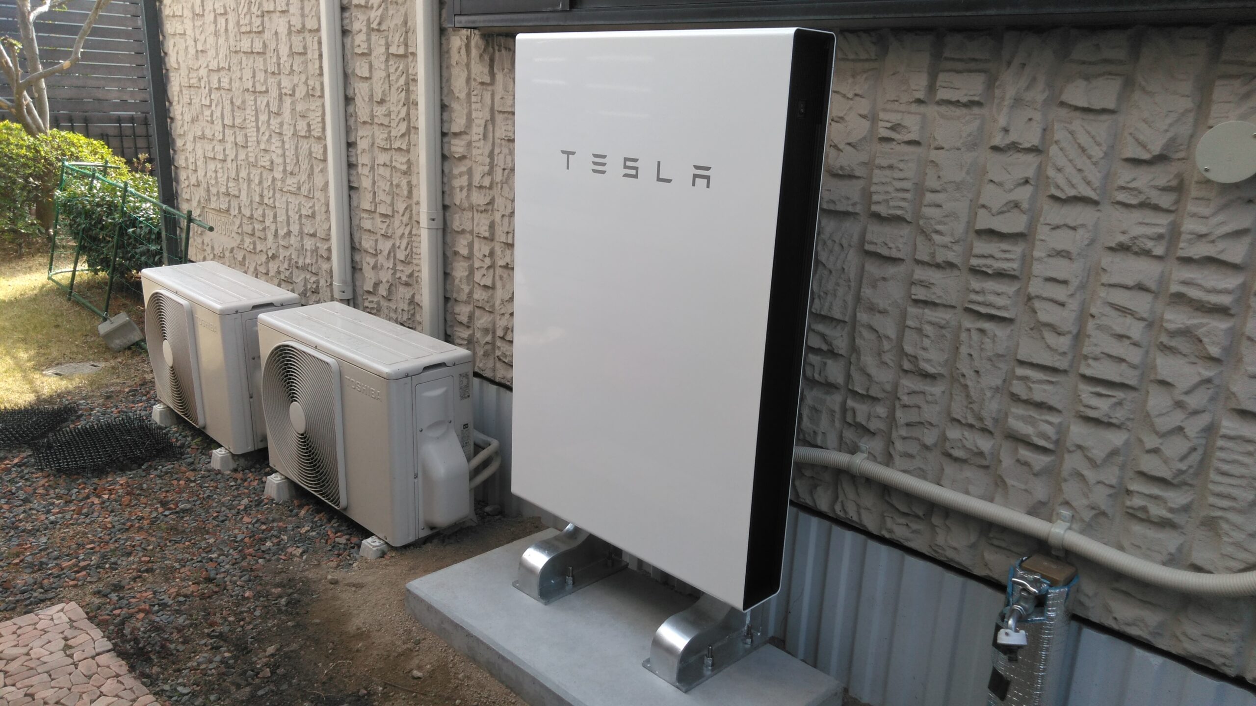 M様　テスラ蓄電池Powerwall　13.5 kWh