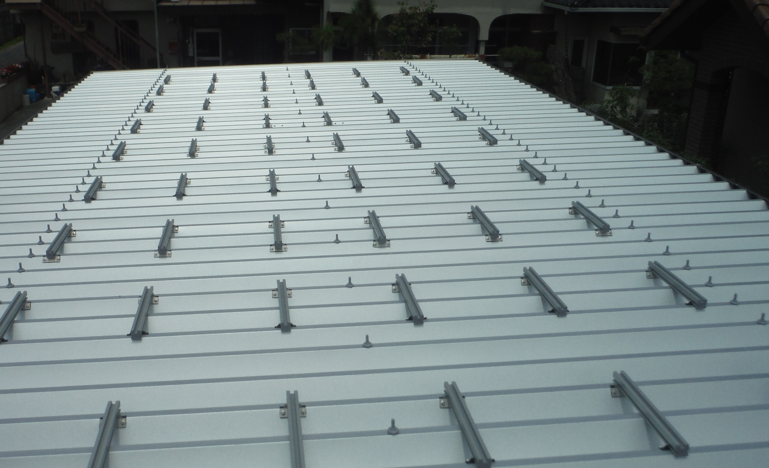 S様　既存カーポートに設置　カナディアン　6.70kw