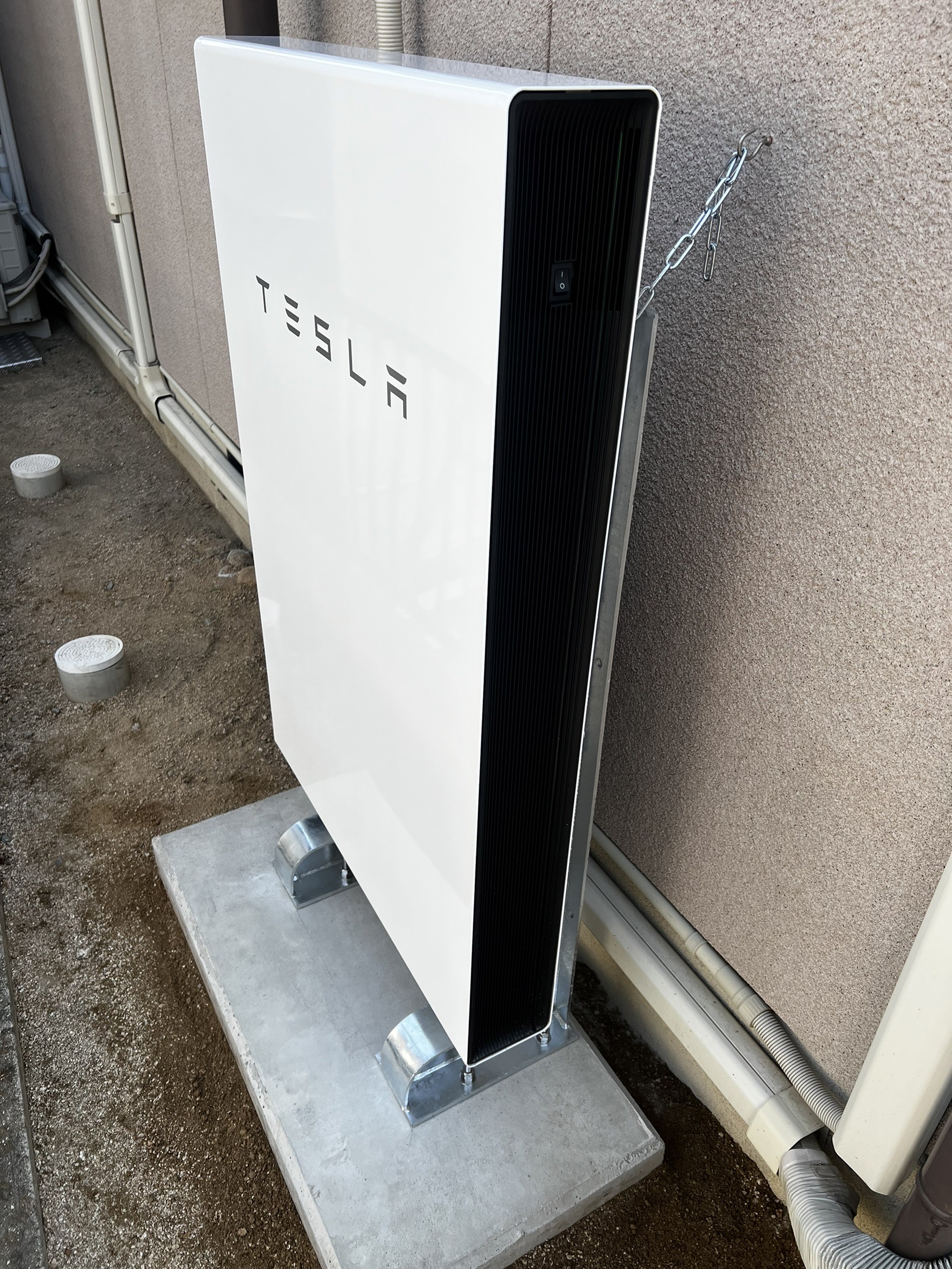 F様　テスラ蓄電池Powerwall　13.5 kWh