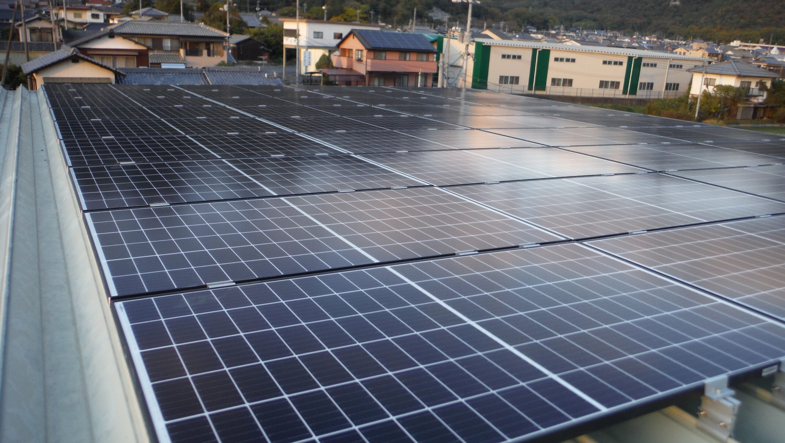 K様　屋根設置　Qセルズ12.78kw