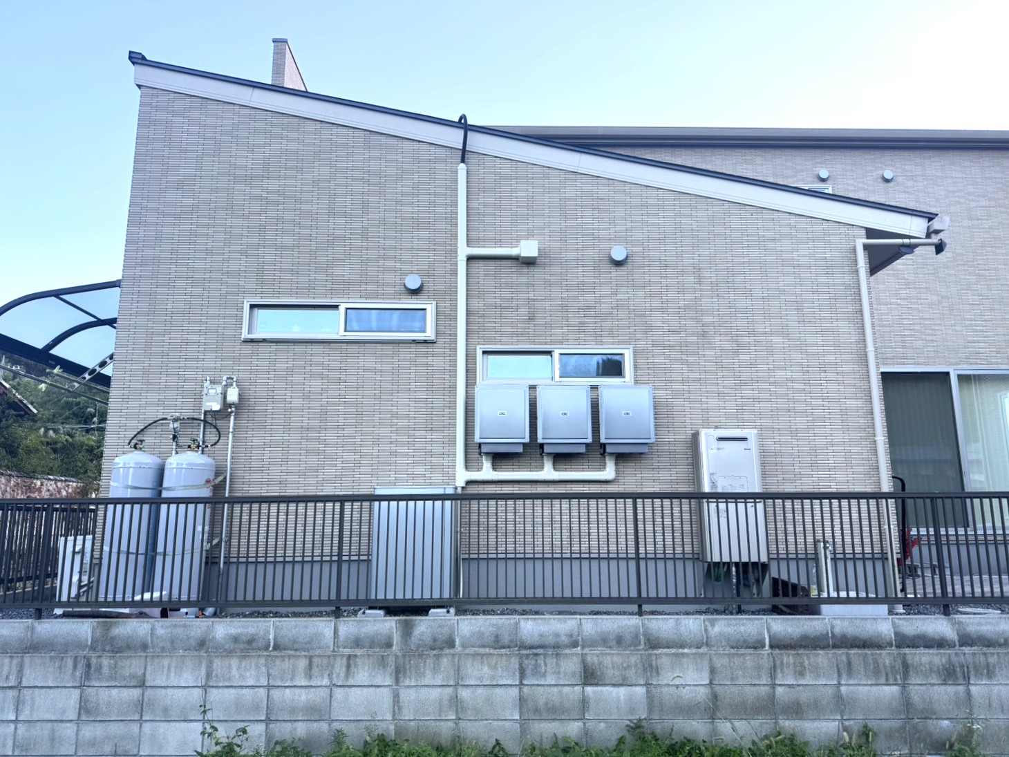 岡山市での蓄電池設置事例（12.7kWh）