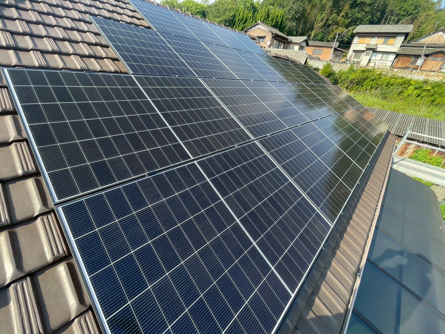 倉敷市での太陽光パネル設置事例（7.04kW）